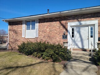Plus de détails pour 801 E Main St, St Charles, IL - Bureau à louer
