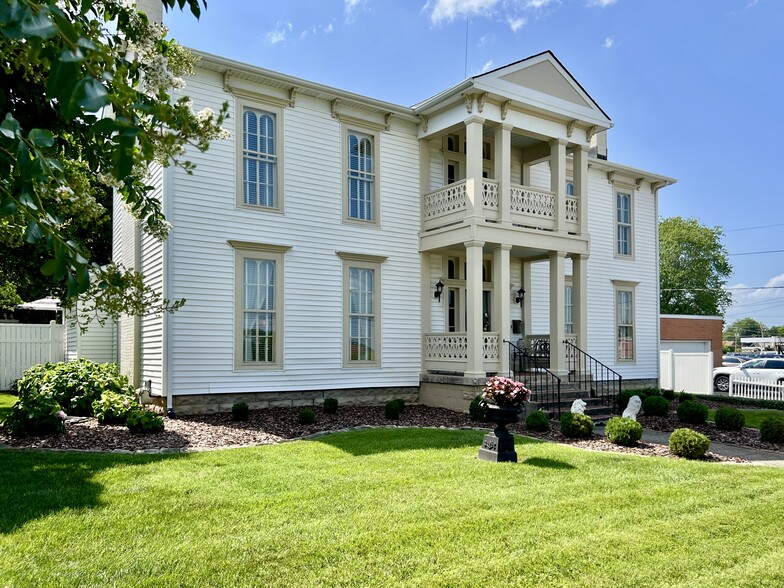 210 S College St, Franklin, KY à vendre - Photo principale – Image 1 sur 28