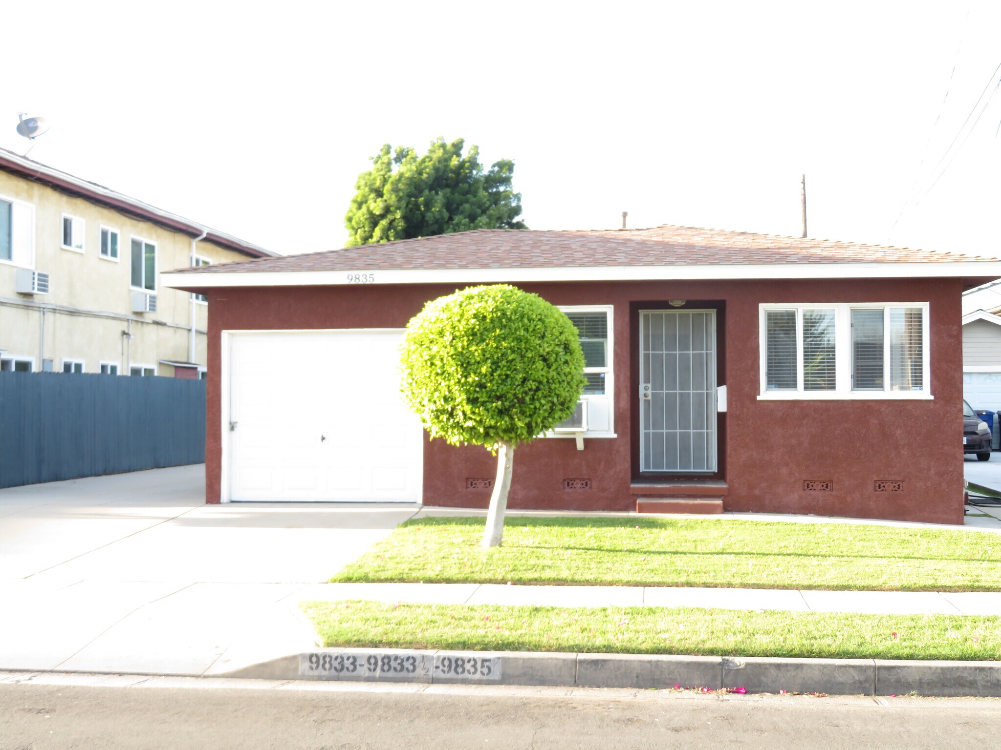 9833 Walnut St, Bellflower, CA à vendre Photo principale– Image 1 sur 20