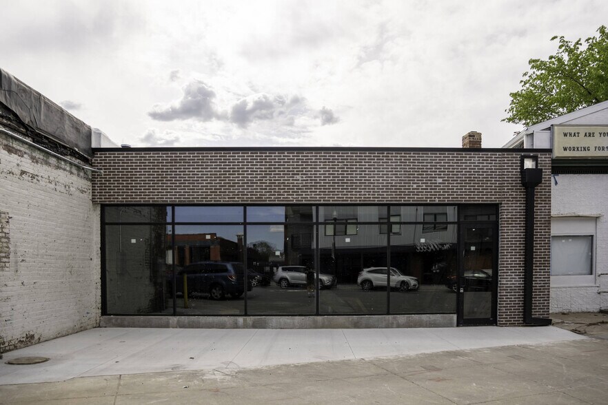 6135-6139 Military Ave, Omaha, NE à louer - Photo de l’immeuble – Image 2 sur 5
