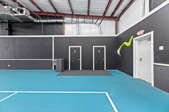 11703-11711 Spring Cypress Rd, Tomball, TX à louer Photo intérieure– Image 2 sur 10