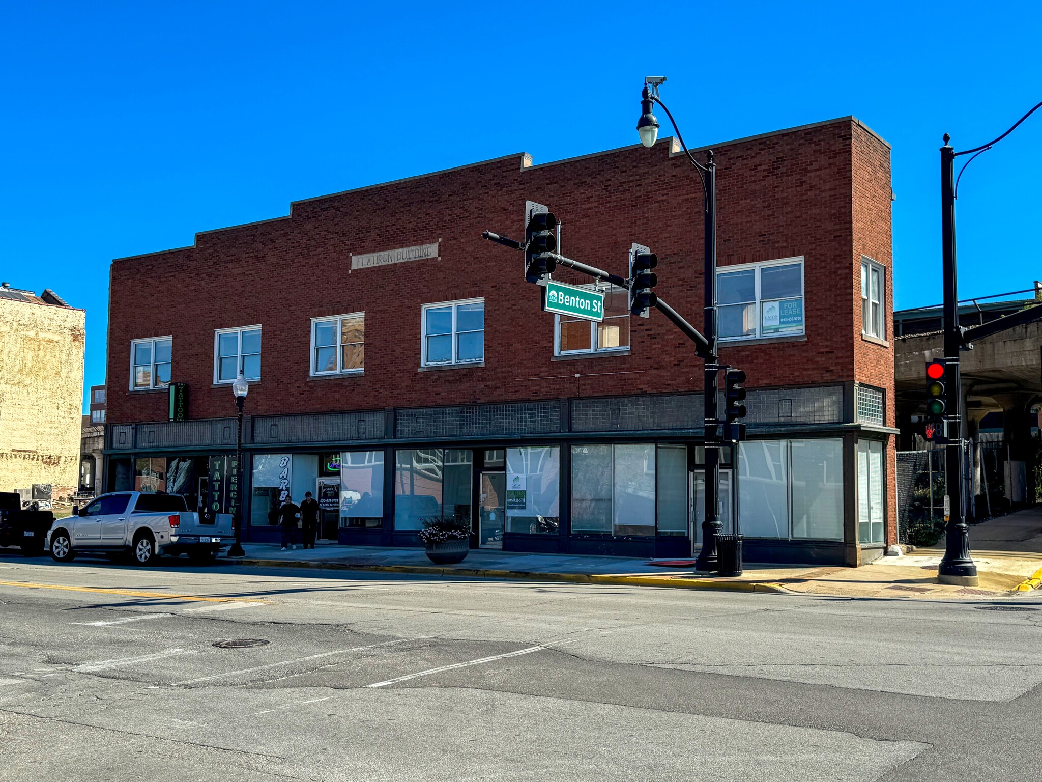 78-84 S Broadway, Aurora, IL à louer Photo de l’immeuble– Image 1 sur 9
