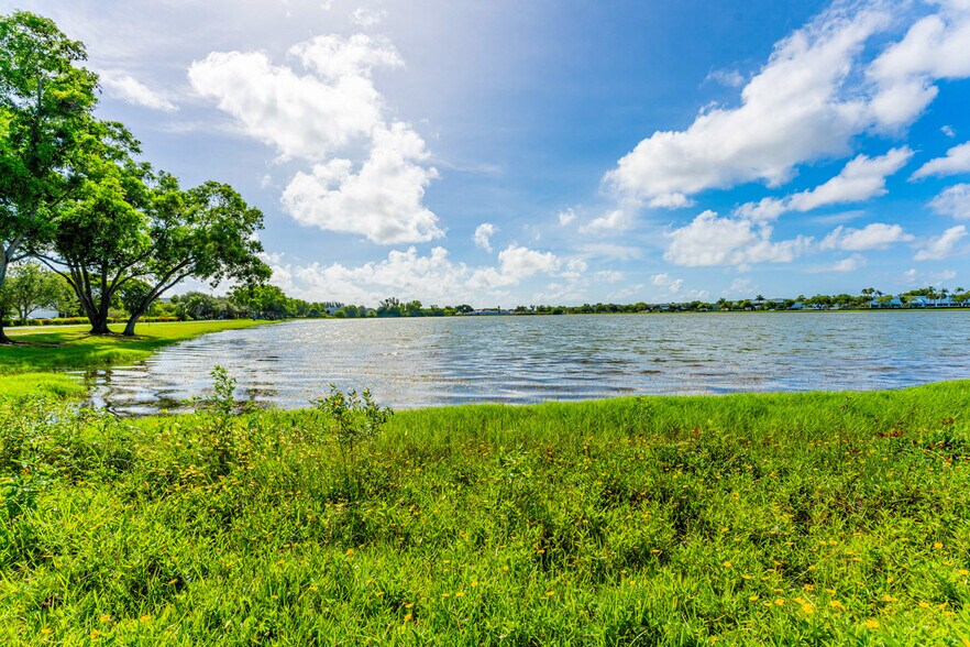 3545-3589 SW 10th St, Pompano Beach, FL à vendre - Photo de l’immeuble – Image 3 sur 6