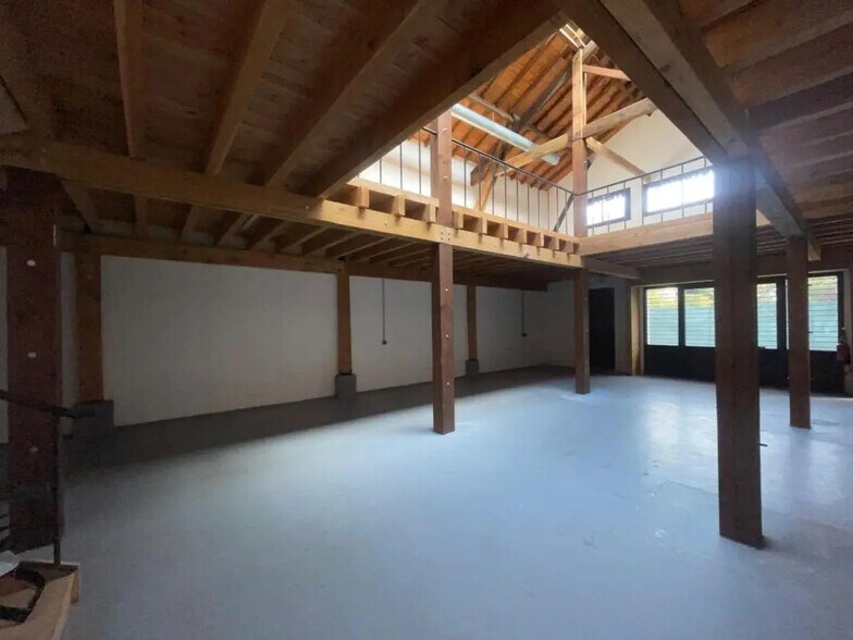 Bureau dans Bordeaux à louer - Photo de l’immeuble – Image 2 sur 11