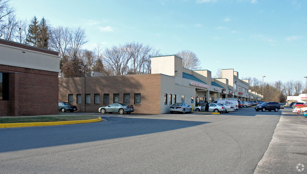 11700-11716 Reisterstown Rd, Reisterstown, MD à louer - Photo de l’immeuble – Image 3 sur 4