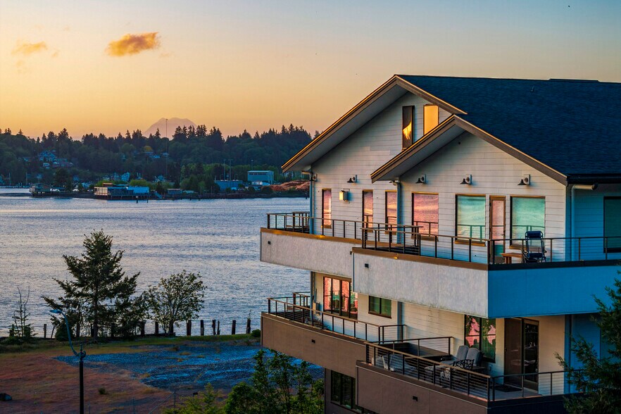 1801 W Bay Dr, Olympia, WA à vendre - Photo de l’immeuble – Image 2 sur 10