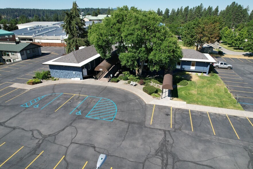 920 W Ironwood Dr, Coeur d'Alene, ID à louer - Photo de l’immeuble – Image 2 sur 8