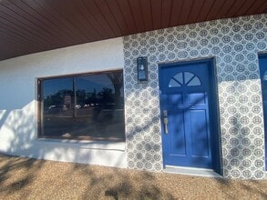 4109 Bee Ridge Rd, Sarasota, FL à louer Photo intérieure– Image 1 sur 1