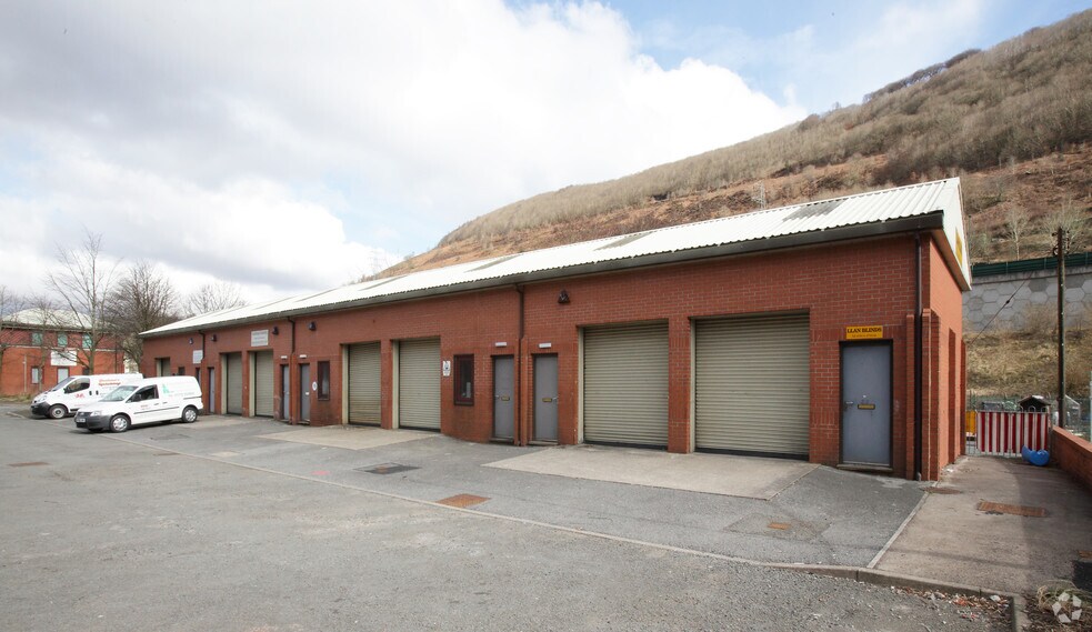 Marine St, Cwm à louer - Photo de l’immeuble – Image 3 sur 4