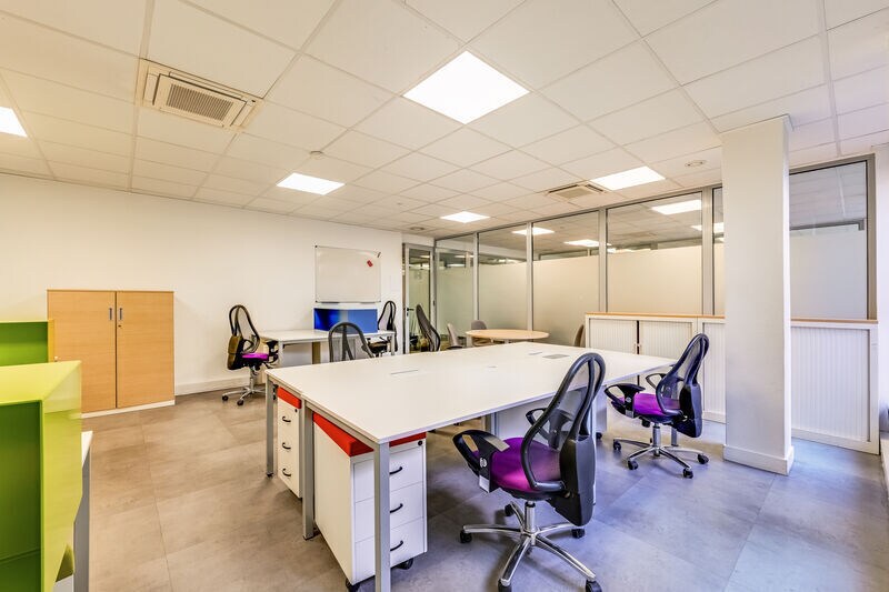 Bureau dans Boulogne-Billancourt à louer - Photo de l’immeuble – Image 3 sur 13