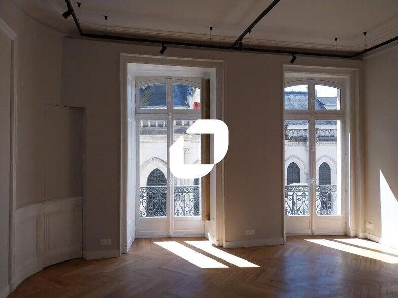 Bureau dans Nantes à louer - Photo de l’immeuble – Image 2 sur 14