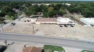 Plus de détails pour 915-929 Main St, Liberty, TX - Local commercial à louer