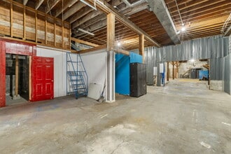 22344 Lougheed Hwy, Maple Ridge, BC à louer Photo intérieure– Image 2 sur 5