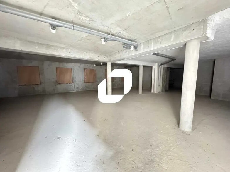 Bureau dans Vanves à louer - Photo de l’immeuble – Image 2 sur 9