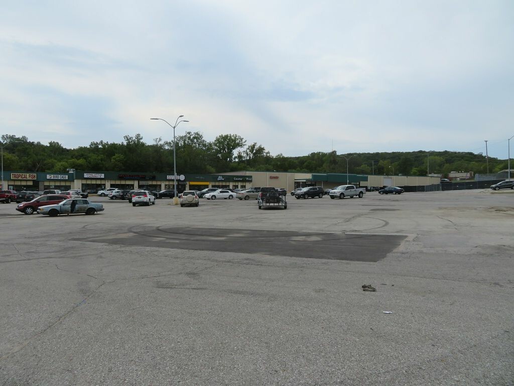 2703-2803 E Kanesville Blvd, Council Bluffs, IA à louer Photo intérieure– Image 1 sur 1