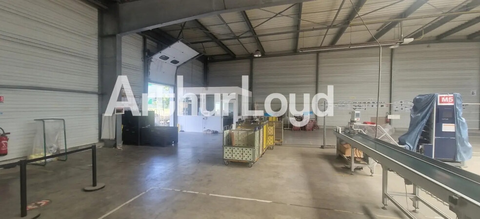 Industriel/Logistique dans Carpiquet à louer - Photo intérieure – Image 3 sur 5