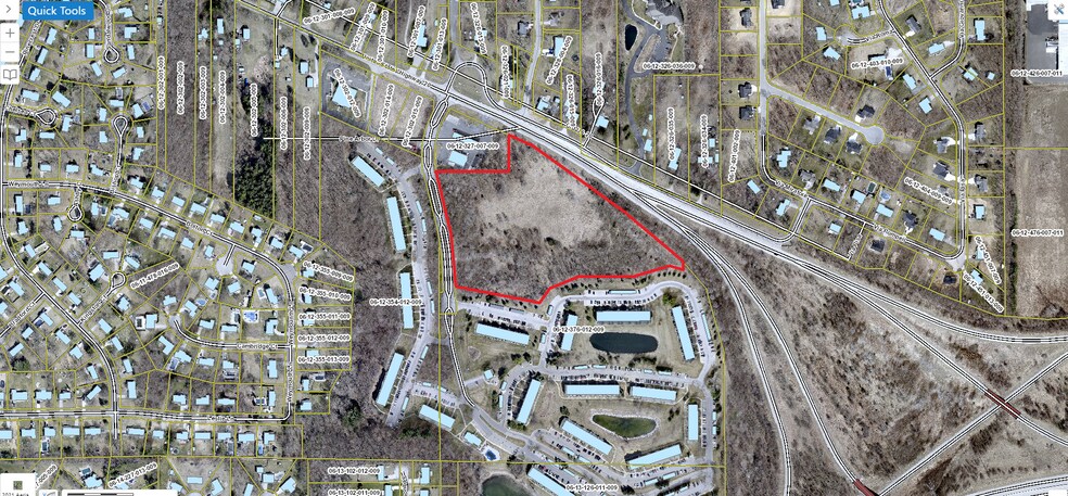 Pine Arbor Dr, Elkhart, IN à vendre - Photo de l’immeuble – Image 1 sur 4