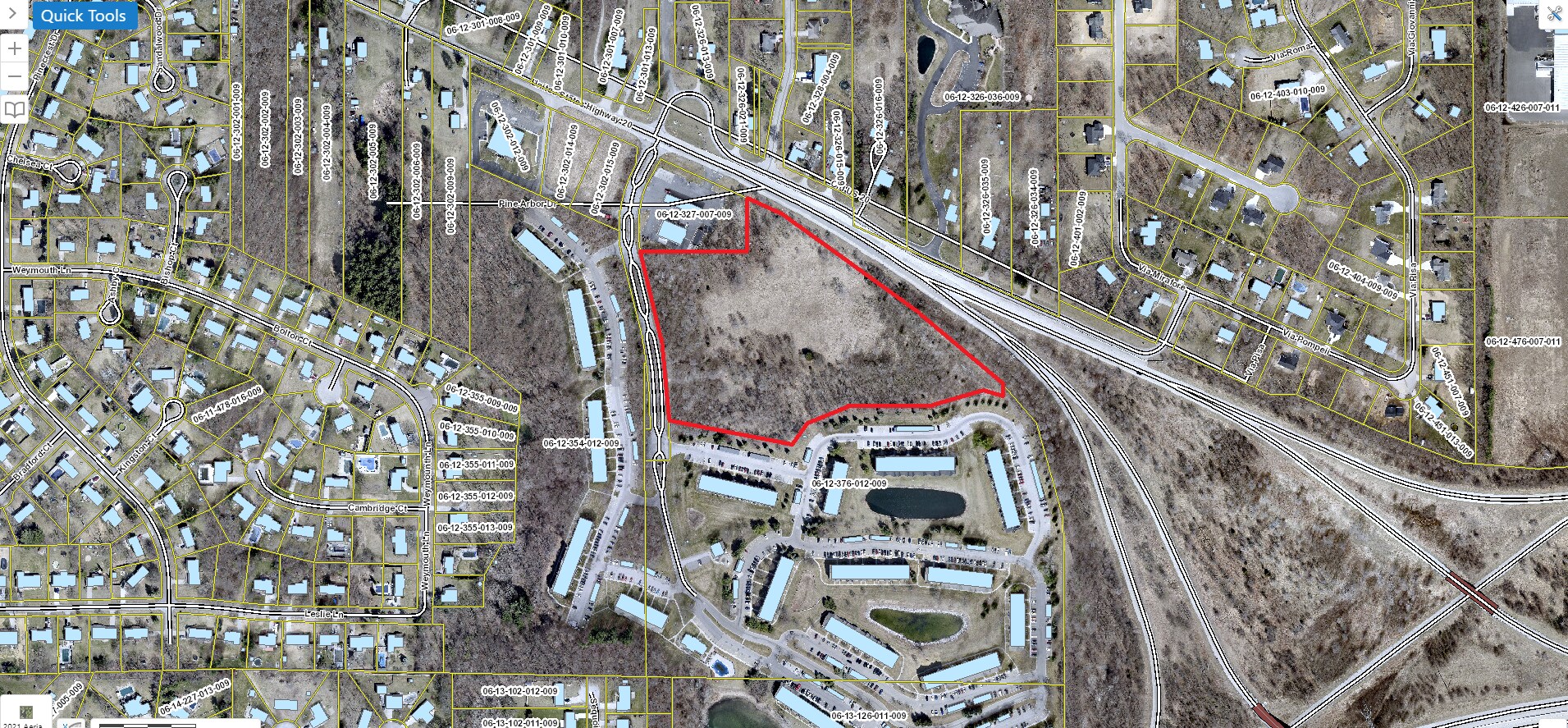 Pine Arbor Dr, Elkhart, IN à vendre Photo de l’immeuble– Image 1 sur 5