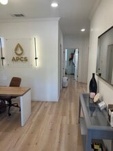 4131 Spicewood Springs Rd, Austin, TX à louer Photo intérieure– Image 2 sur 6