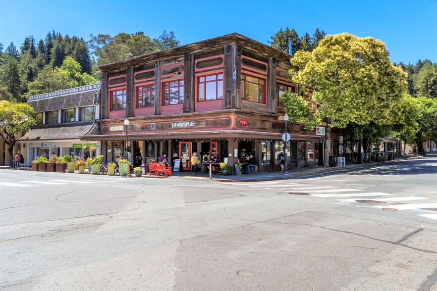2-6 Miller Ave, Mill Valley, CA à vendre - Photo de l’immeuble – Image 1 sur 7