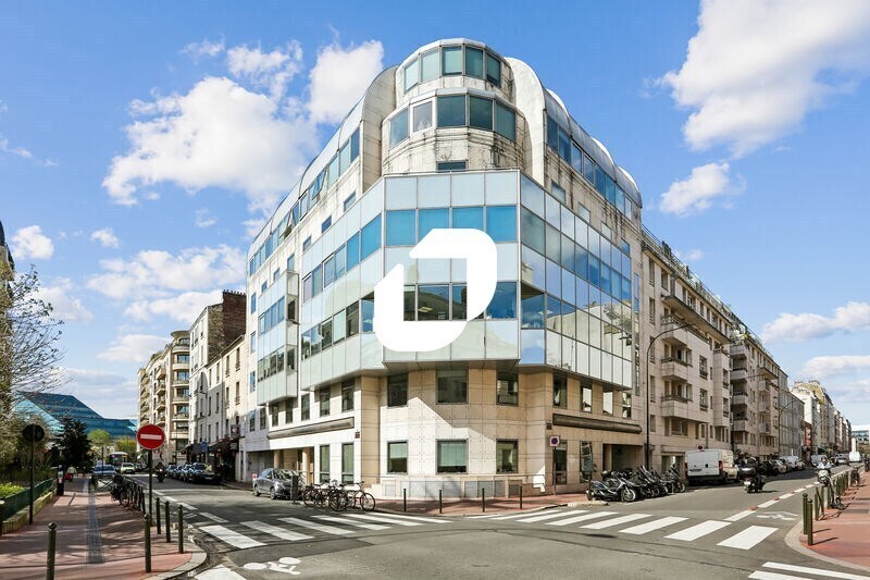 Bureau dans Levallois-Perret à louer - Photo de l’immeuble – Image 1 sur 14