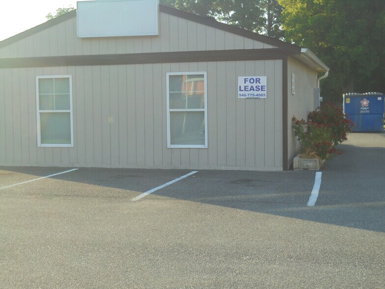 25656 A A P Hill Blvd, Port Royal, VA à louer - Photo de l’immeuble – Image 3 sur 4