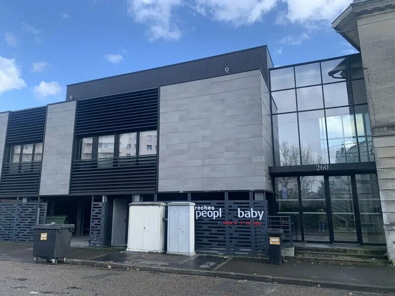 Bureau dans Bordeaux à vendre - Photo de l’immeuble – Image 2 sur 12