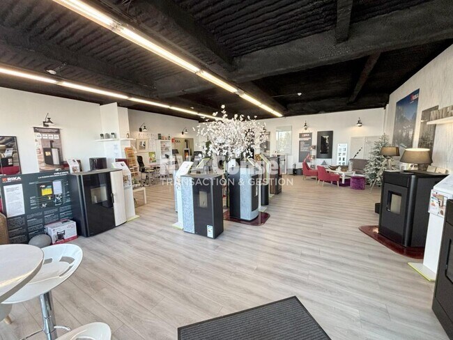 Plus de détails pour 7 Avenue Du Général Leclerc, Pierrelaye - Local commercial, Industriel/Logistique à louer
