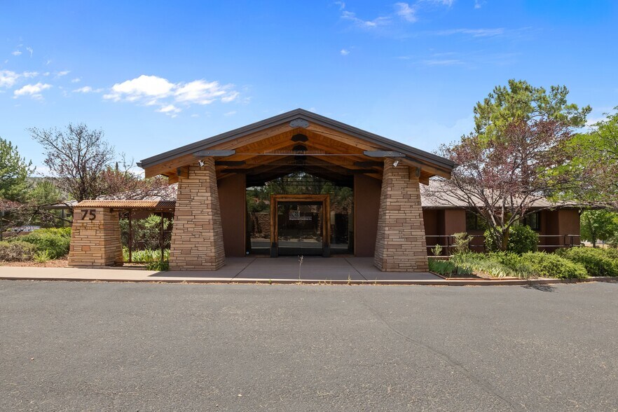 75 Kallof Pl, Sedona, AZ à louer - Photo de l’immeuble – Image 2 sur 99