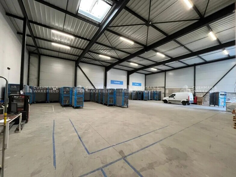 162 Boulevard Danielle Casanova, Marseille à louer - Photo de l’immeuble – Image 1 sur 11