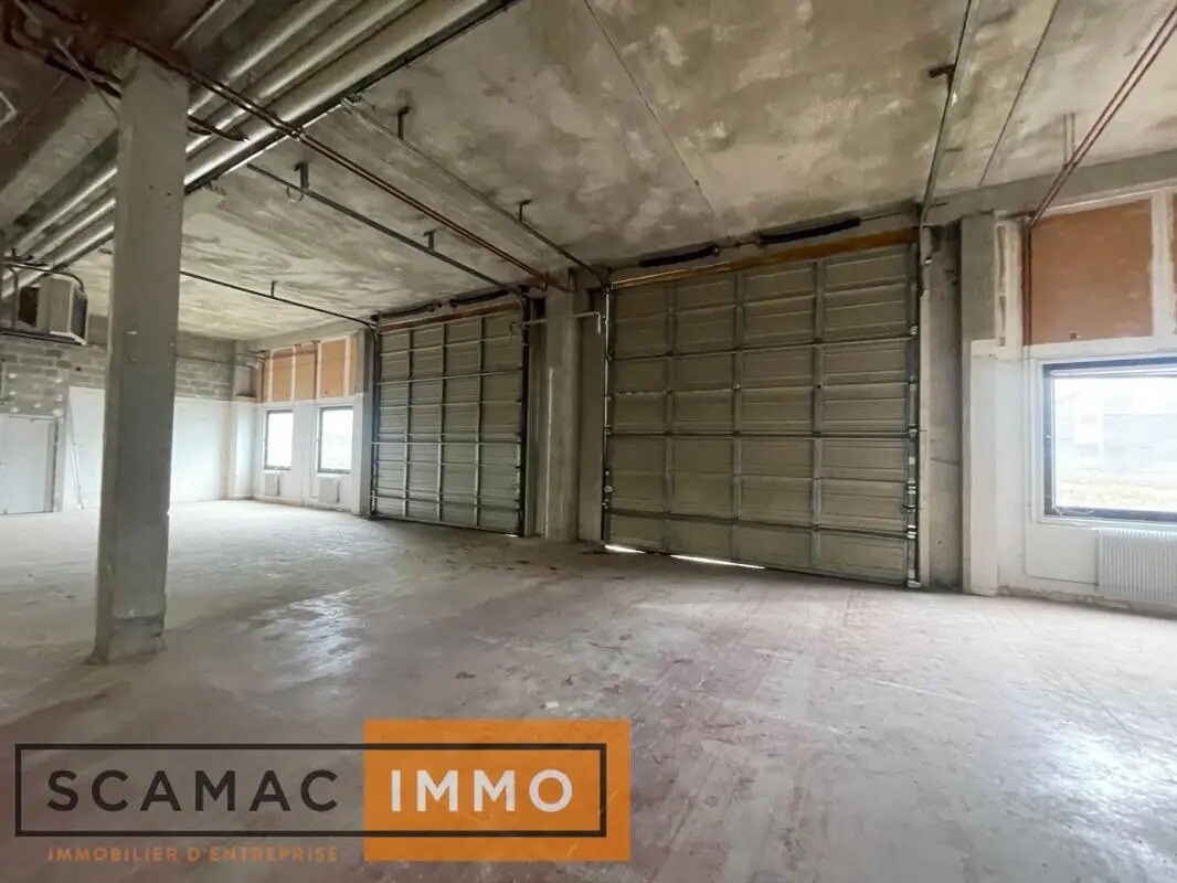 16 Rue Des Cévennes, 91090 Lisses, Lisses à louer Photo de l’immeuble– Image 1 sur 12
