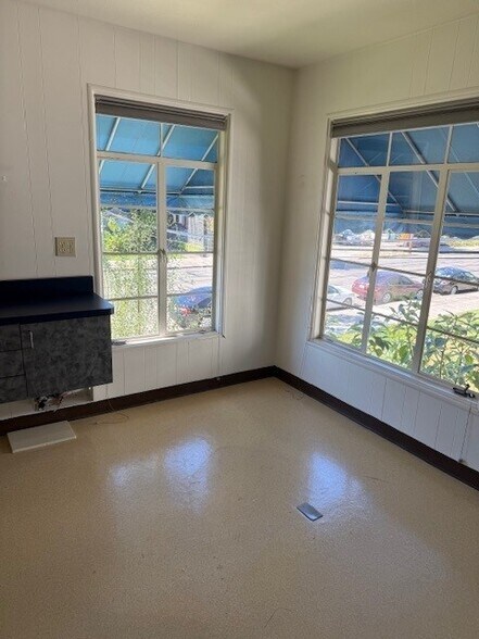 2151 Santa Clara Ave, Alameda, CA à louer - Photo principale – Image 2 sur 10