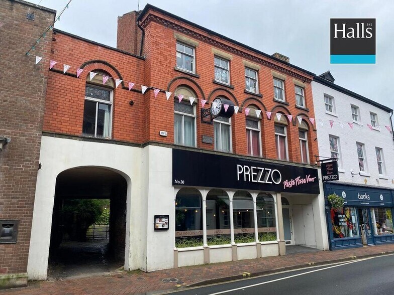 30 Church St, Oswestry à vendre - Photo de l’immeuble – Image 1 sur 15