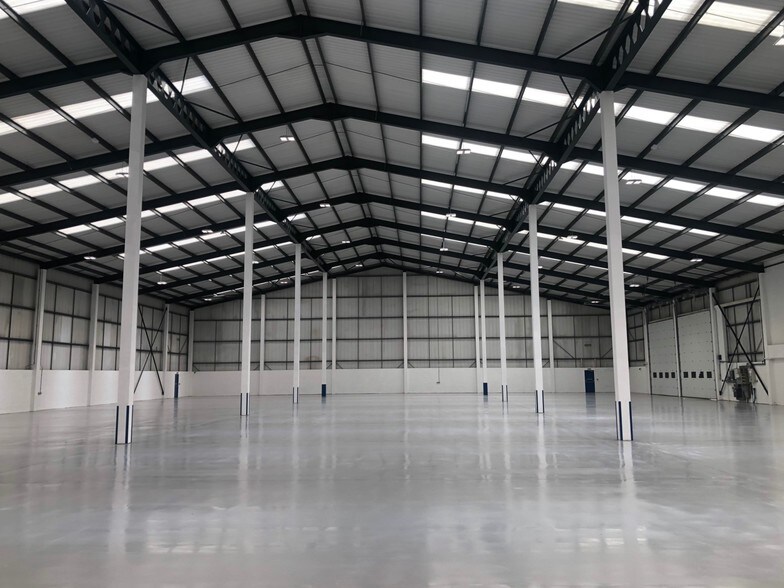 Old Parkbury Ln, St Albans à louer - Photo de l’immeuble – Image 2 sur 14