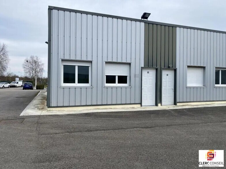 Bureau dans Évreux à louer - Photo de l’immeuble – Image 3 sur 5
