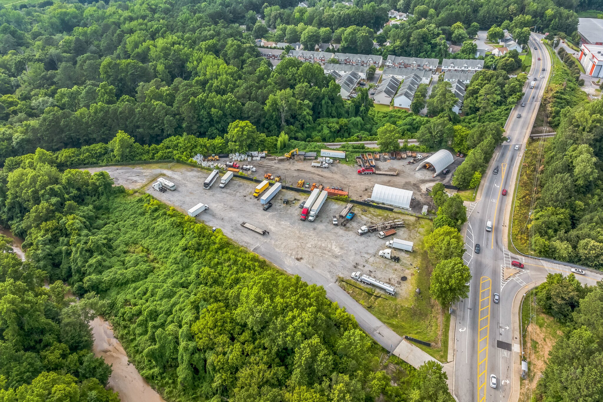 1045 Fairburn Rd SW, Atlanta, GA à louer Aérien– Image 1 sur 3