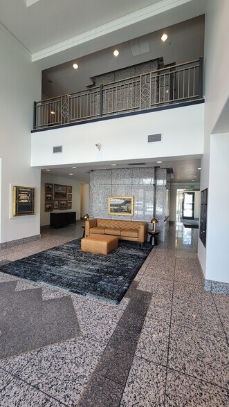 574-584 S State St, Orem, UT à vendre - Hall d’entrée – Image 3 sur 15