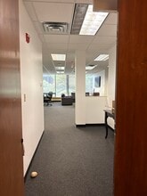 555 Pleasantville Rd, Briarcliff Manor Village, NY à louer Photo intérieure– Image 1 sur 9
