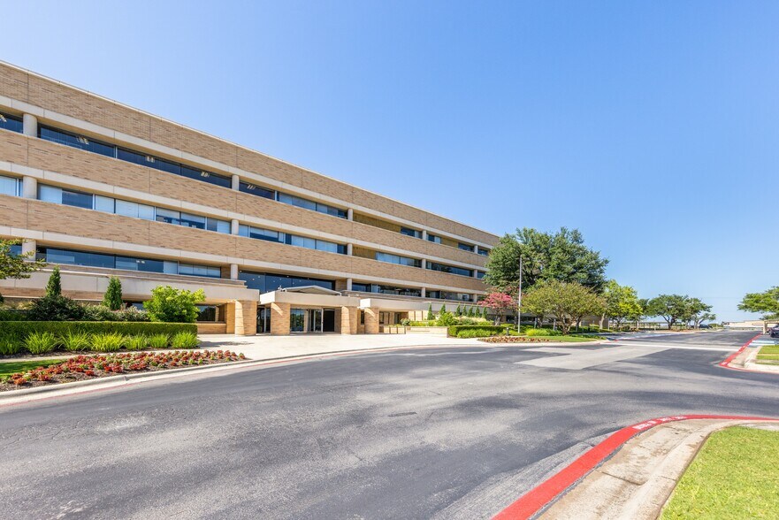 101 W Louis Henna Blvd, Austin, TX à louer - Photo principale – Image 1 sur 12