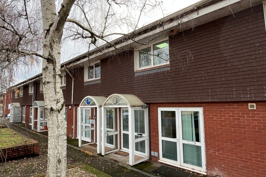 Harrington Ln, Exeter à louer - Photo de l’immeuble – Image 2 sur 3