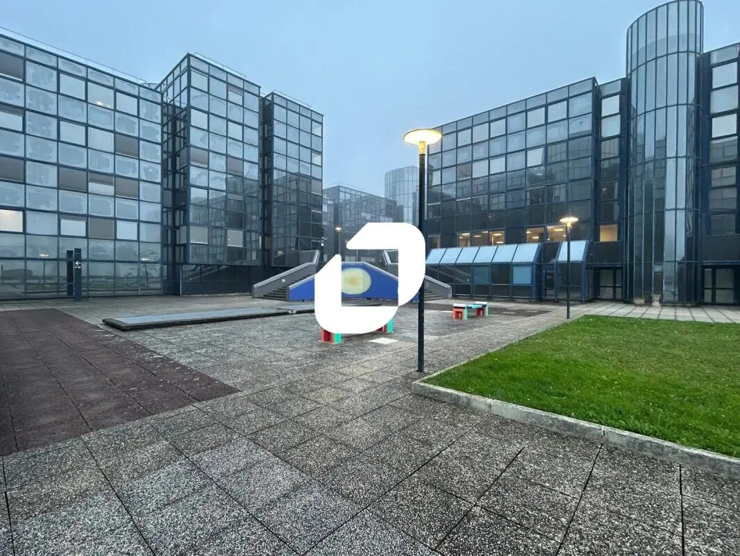 Bureau dans Noisy-le-Grand à vendre Photo de l’immeuble– Image 1 sur 11