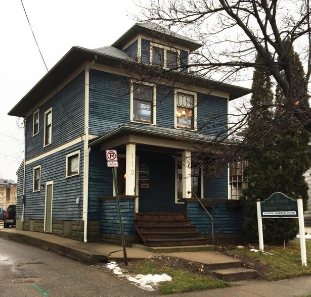 110 S Clemens Ave, Lansing, MI à vendre - Photo principale – Image 1 sur 4