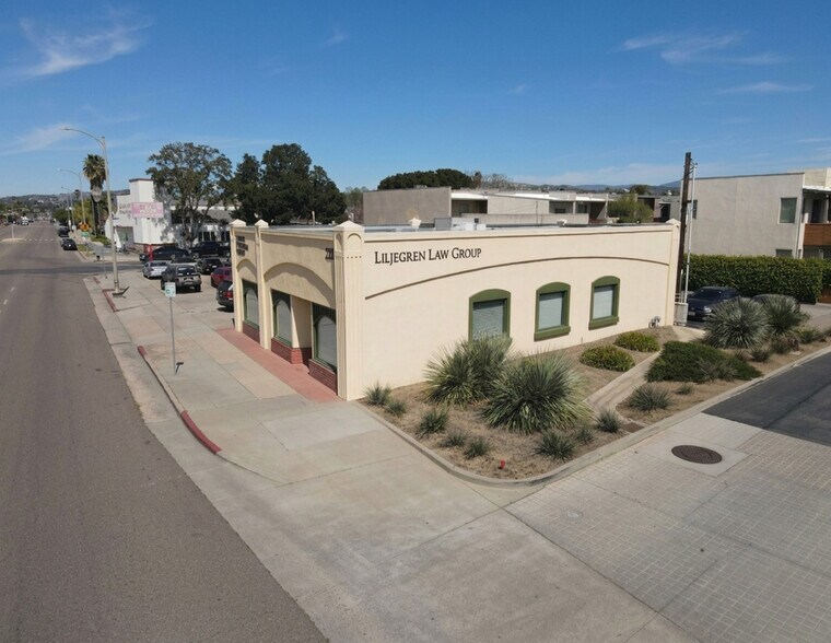 228 N Broadway, Escondido, CA à vendre - Photo de l’immeuble – Image 2 sur 10