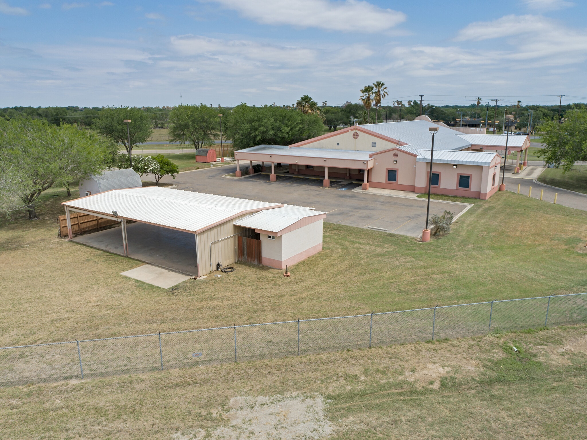 4210 E Main Ave, Alton, TX à louer Photo de l’immeuble– Image 1 sur 11
