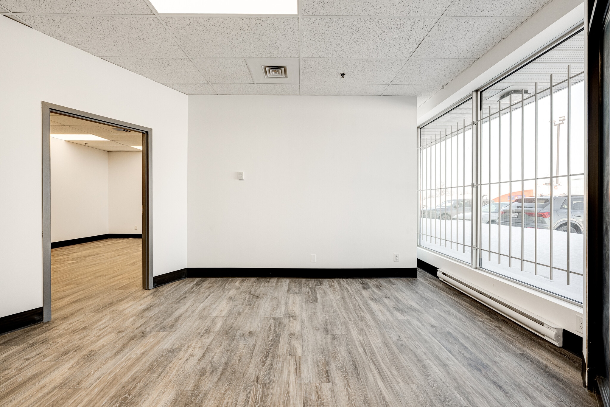 3339-3403 St Griffith, Saint-Laurent, QC à louer Photo intérieure– Image 1 sur 8