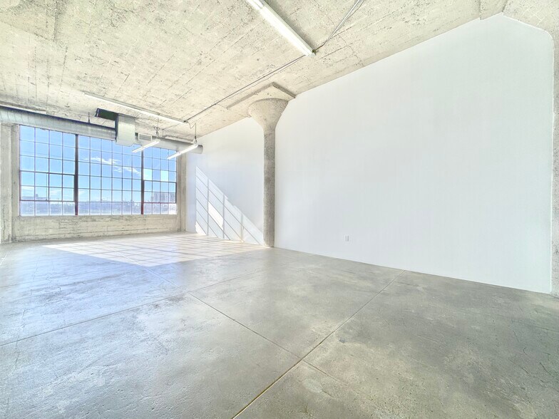 623 E 9th St, Los Angeles, CA à louer - Photo intérieure – Image 1 sur 20