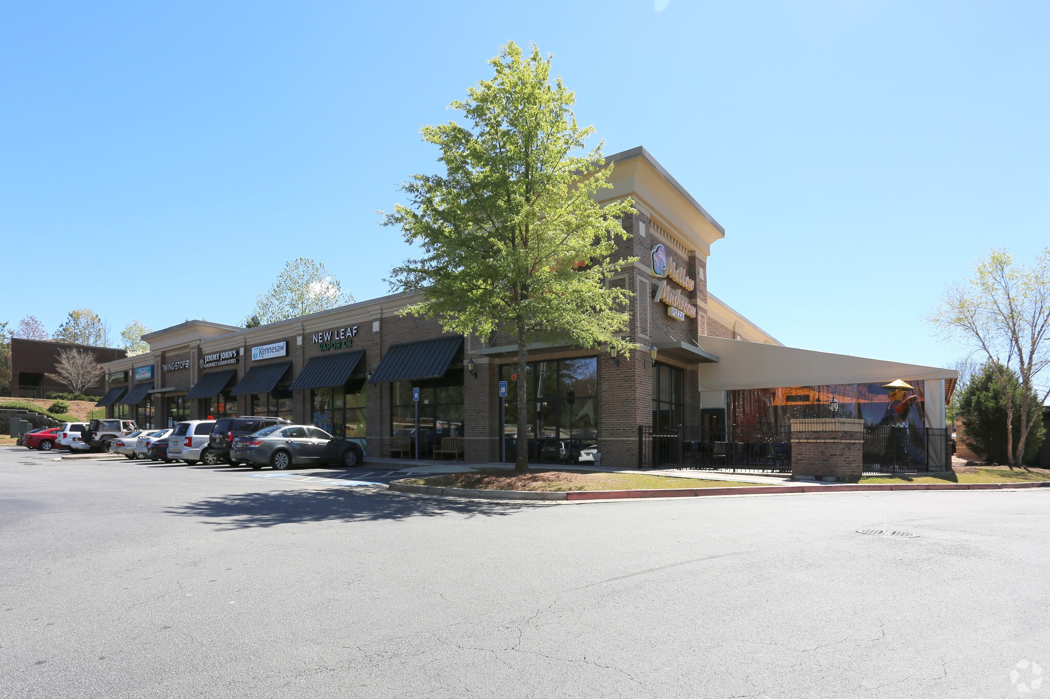 1133 Chastain Rd NW, Kennesaw, GA à louer Photo principale– Image 1 sur 7