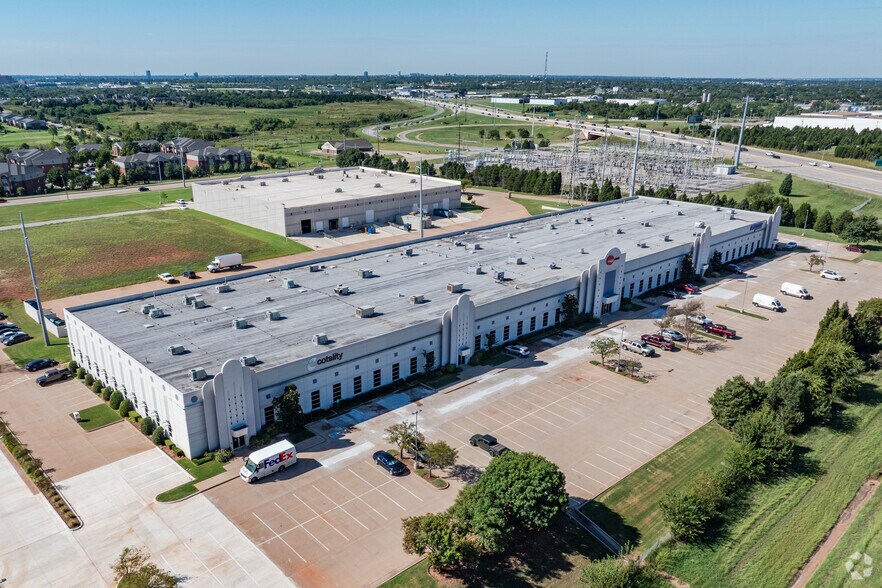 501 NE 122nd St, Oklahoma City, OK à louer - Aérien – Image 3 sur 9