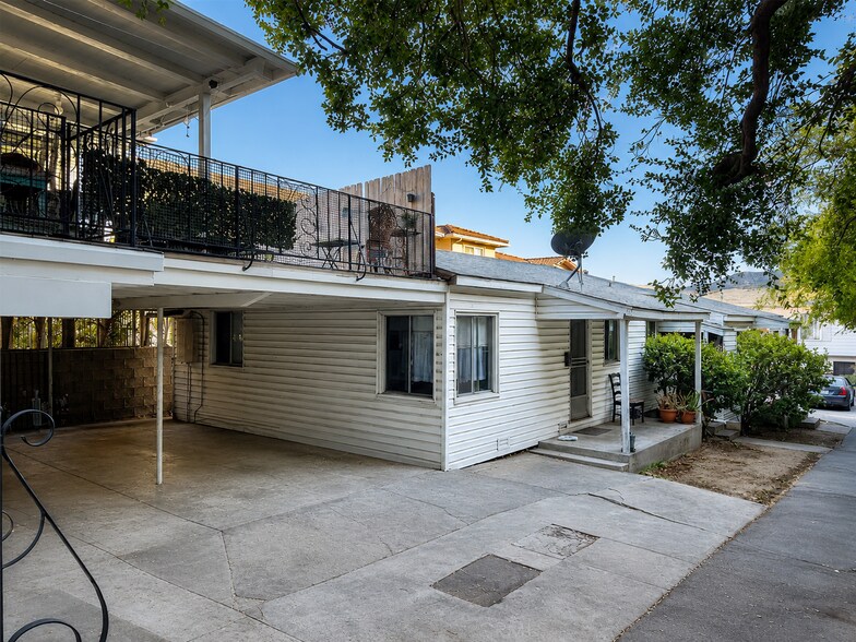 2520 Montrose Ave, Montrose, CA à vendre - Photo de l’immeuble – Image 3 sur 14