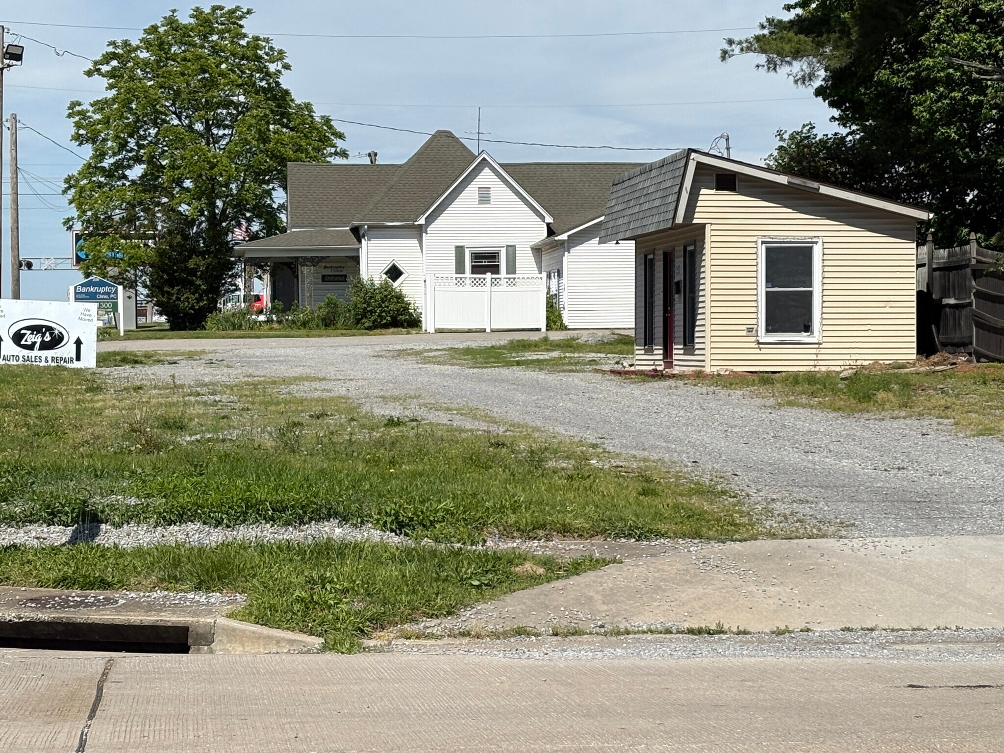 200 W Deyoung St, Marion, IL à vendre Photo principale– Image 1 sur 3